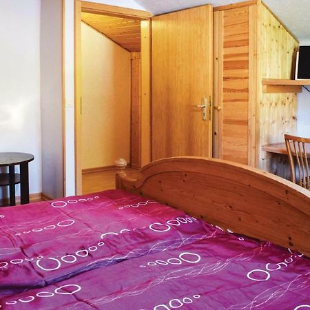Cozy Home In Sellerich With Kitchen Dış mekan fotoğraf